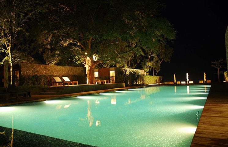 New licensing scheme possible for pool builders